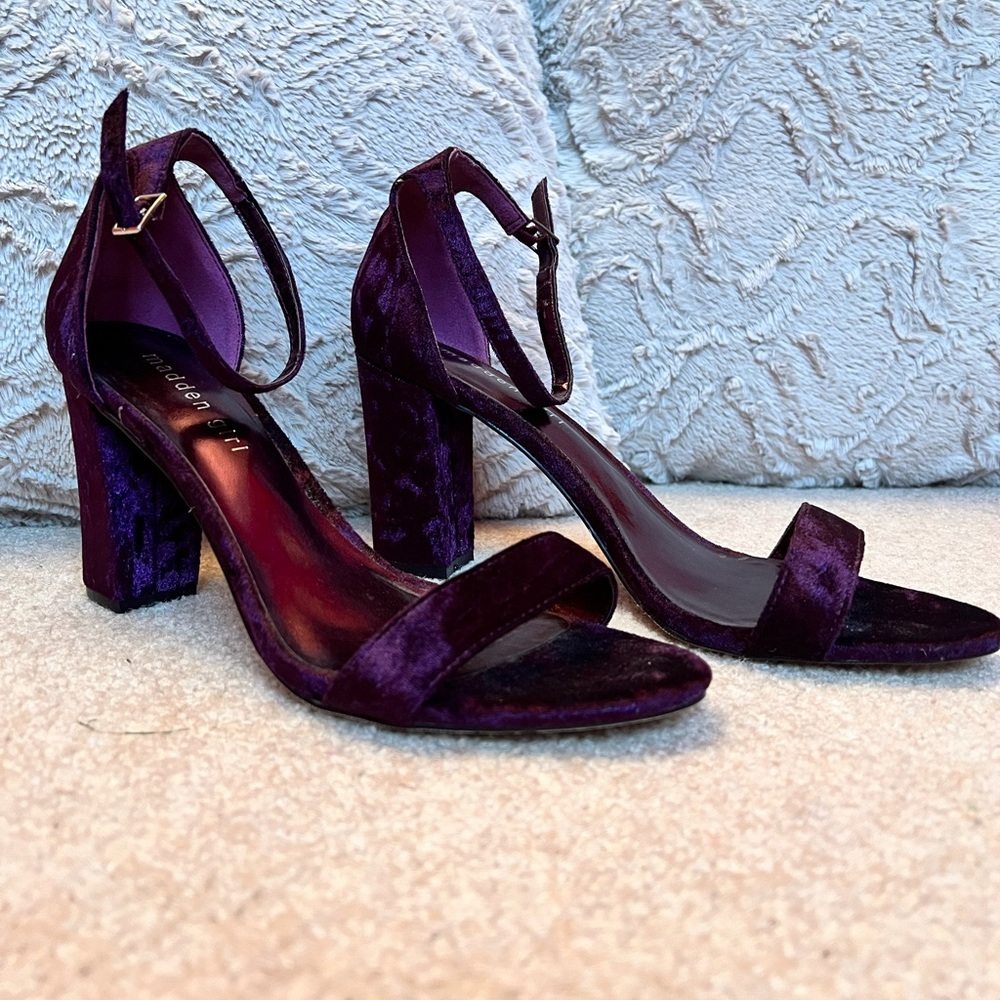 Madden girl Beella cute purple fabric sandal